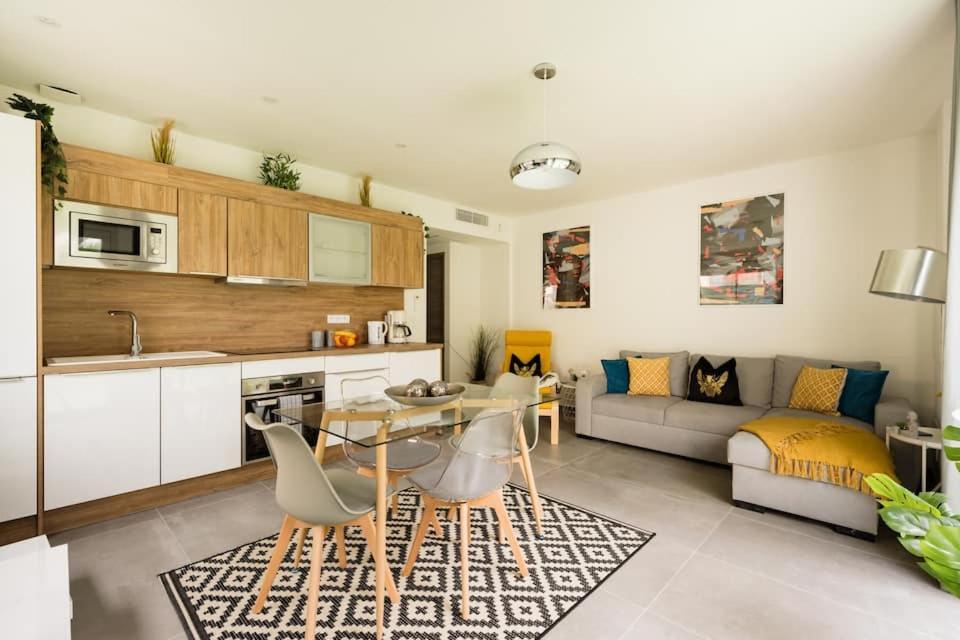 Stylish New 1 Bedroom Apartment In Juan Les Pins أنتيب المظهر الخارجي الصورة