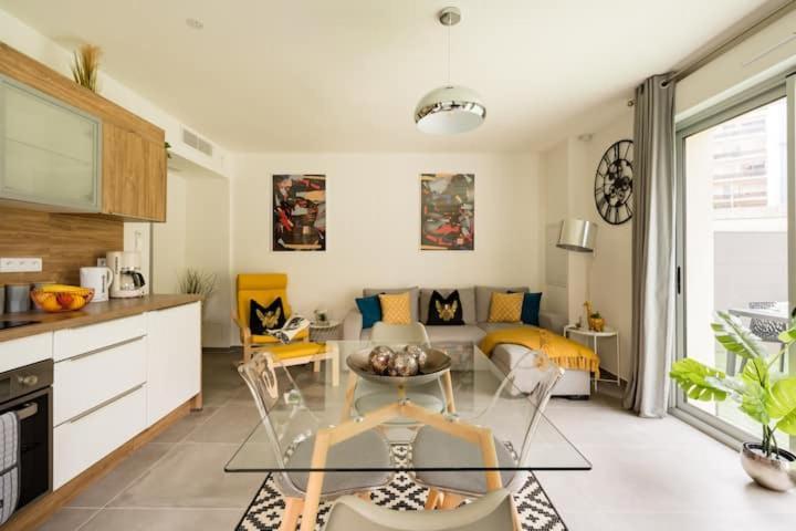Stylish New 1 Bedroom Apartment In Juan Les Pins أنتيب المظهر الخارجي الصورة