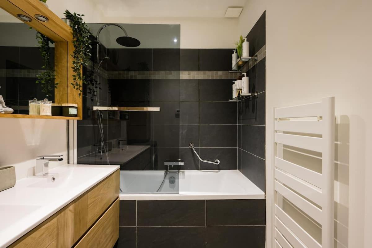 Stylish New 1 Bedroom Apartment In Juan Les Pins أنتيب المظهر الخارجي الصورة
